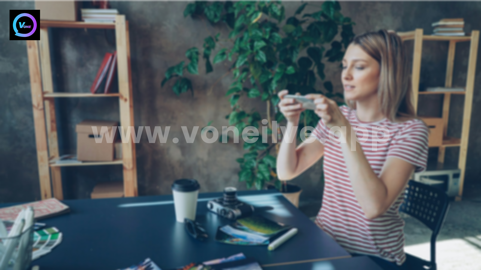 Discussing Problems as Vone Live Hosts to an Agent