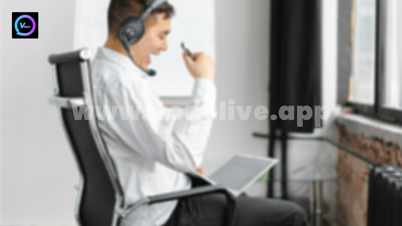 Better Understanding Audience Attention as Vone Live Agents
